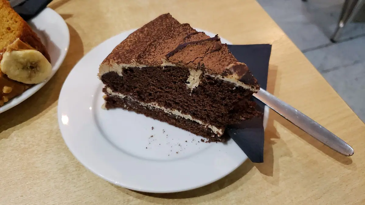Bakery bakes