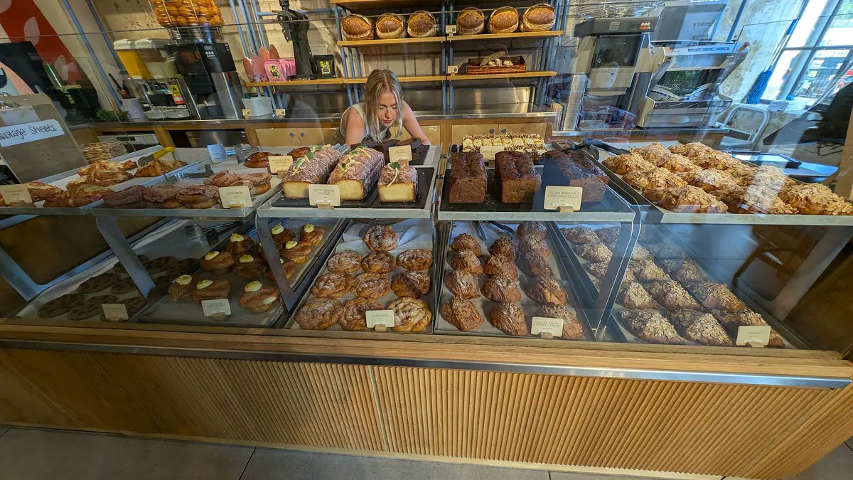 Alzahir Bakery – bakery in Burngreave, Sheffield